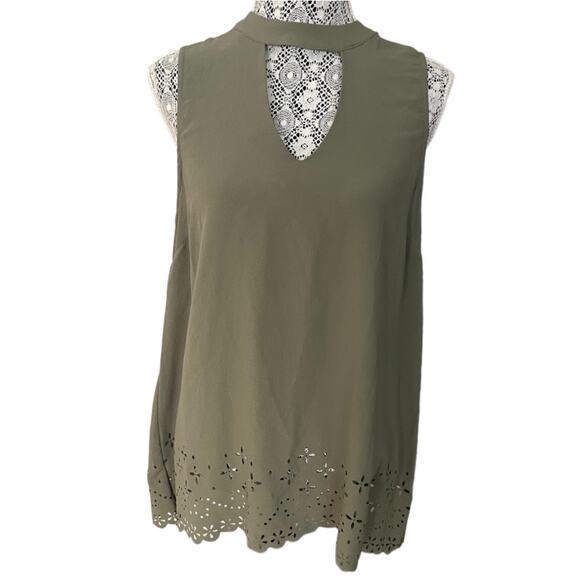 Bobeau Deep Olive Sleeveless Keyhole Top / Size L - Picture 1 of 4